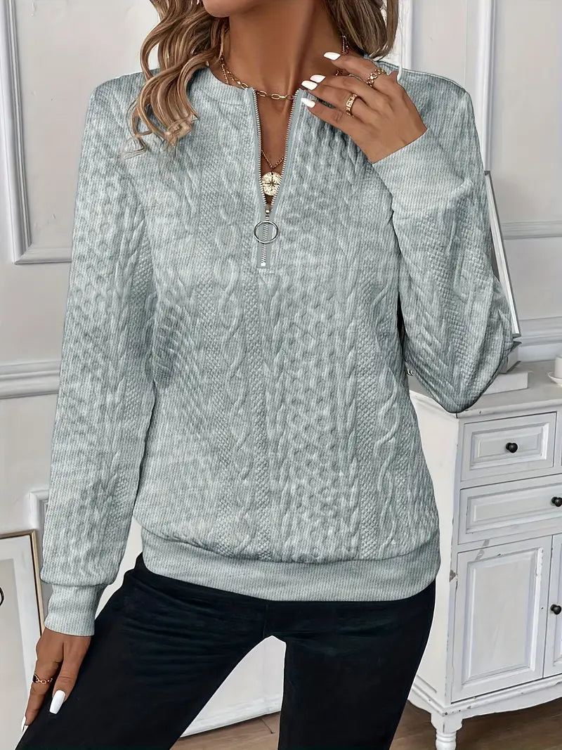 FIORA | Elegant sweater with zipper
