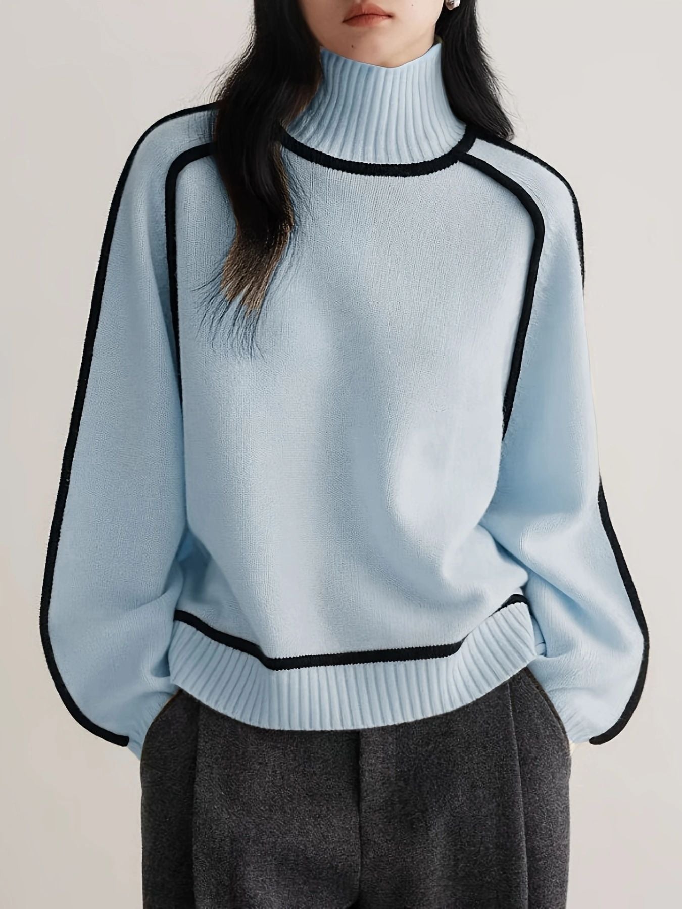 FIORA |Soft Cashmere Turtleneck Sweater
